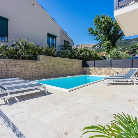 Holiday home Ketty Baska (Krk)